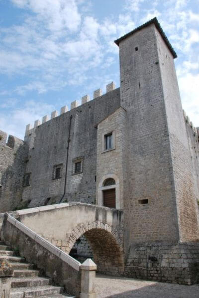 Castello baronale di Maenza